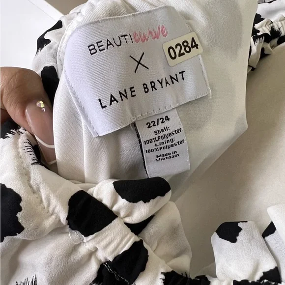Lane Bryant beauti curve 22/24 off the shoulder dress white and black 0284 - Picture 2 of 2
